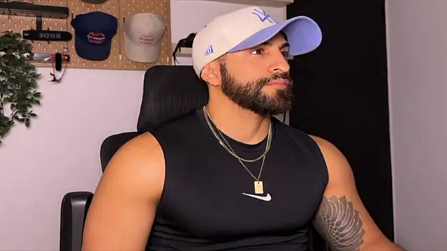 Snapshot of SamDornan51 chatting on 02/14/26, 12:29 SamDornan51 online show from 02/14/26, 12:29