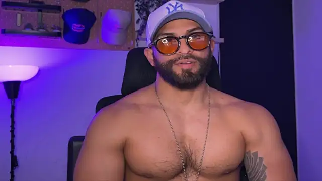 SamDornan51 online show from 04/06/26, 04:46