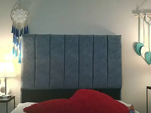 NatalyGuzman26 online show from 03/11/26, 10:54