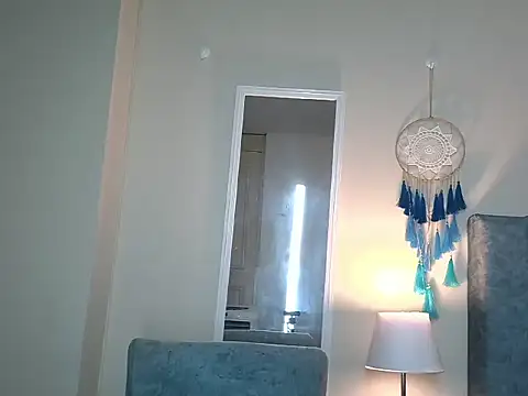 NatalyGuzman26 online show from 04/23/26, 09:41