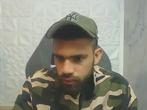 Snapshot of chacorta_ chatting on 02/18/26, 01:18 chacorta online show from 02/18/26, 01:18