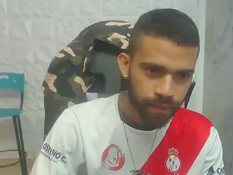 Snapshot of chacorta_ chatting on 02/19/26, 01:40 chacorta online show from 02/19/26, 01:40