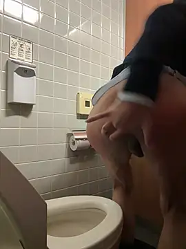 Snapshot of nlxq_ll chatting on 02/26/26, 03:49 nlxq ll online show from 02/26/26, 03:49