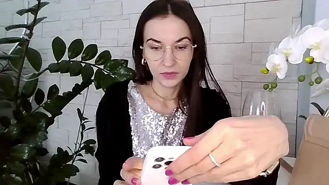 JuliaLovely online show from 02/17/26, 02:35