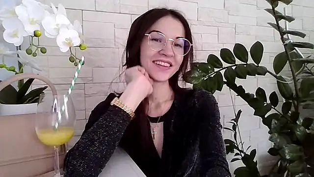 JuliaLovely online show from 02/19/26, 02:46