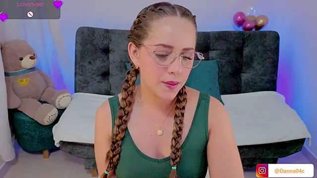 DannaCouper  online show from 03/30/26, 10:49