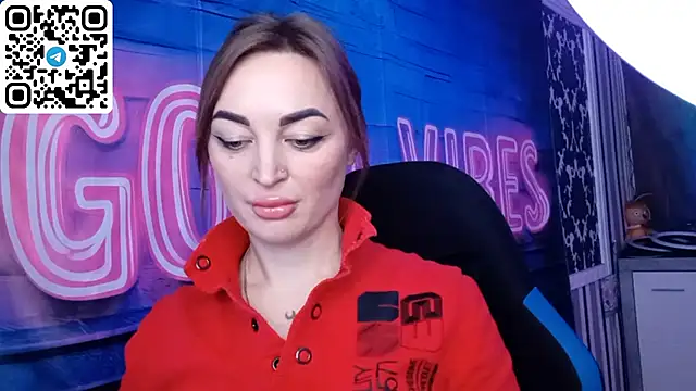 Snapshot of Vellora_ chatting on 02/21/26, 10:27 Vellora online show from 02/21/26, 10:27