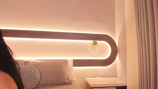 Snapshot of Violeta_sum chatting on 02/25/26, 12:04 Violeta sum online show from 02/25/26, 12:04