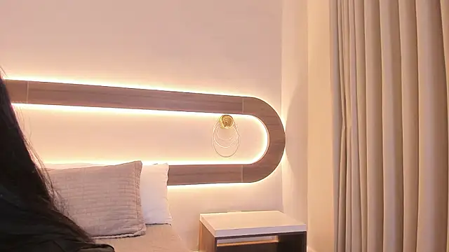 Snapshot of Violeta_sum chatting on 02/26/26, 12:15 Violeta sum online show from 02/26/26, 12:15