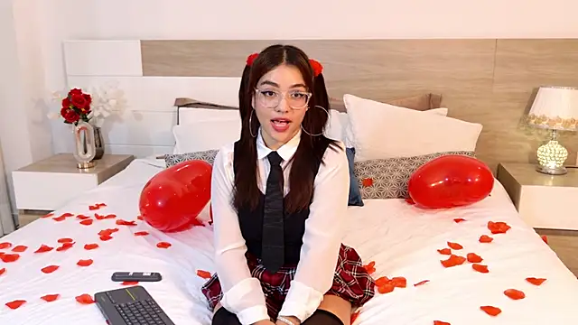 Snapshot of AntonellaBons chatting on 02/14/26, 06:54 AntonellaBons online show from 02/14/26, 06:54