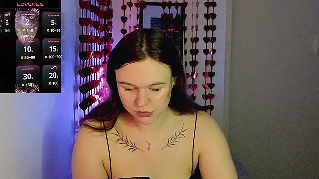 Snapshot of Lika__Sweeet chatting on 02/20/26, 08:09 Lika Sweeet online show from 02/20/26, 08:09