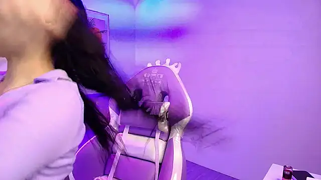 Maddie T18 online show from 02/10/26, 11:25