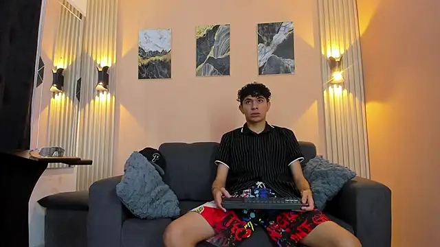 DesiresOfOlympus  online show from 04/18/26, 07:58