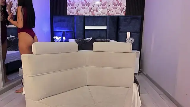 AllanaOrtiz   online show from 02/23/26, 07:55