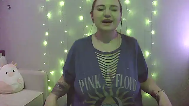 Snapshot of busteebetty chatting on 02/17/26, 05:48 busteebetty online show from 02/17/26, 05:48