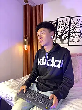 Snapshot of David_Banks_ chatting on 02/21/26, 12:28 David Banks online show from 02/21/26, 12:28