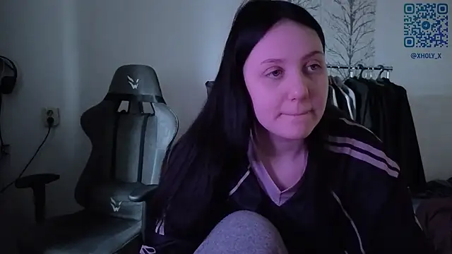 Holy Kveta online show from 04/17/26, 04:04