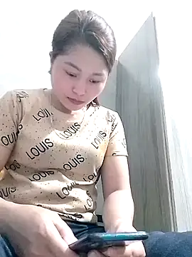 Snapshot of maimai1100 chatting on 02/27/26, 05:40 maimai1100 online show from 02/27/26, 05:40