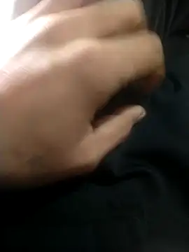 Snapshot of rosz_ chatting on 02/01/26, 08:02 rosz online show from 02/01/26, 08:02