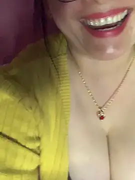 Snapshot of Star-sweet01 chatting on 02/03/26, 06:22 Star-sweet01 online show from 02/03/26, 06:22