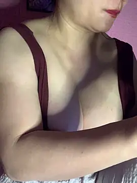 Snapshot of Star-sweet01 chatting on 02/19/26, 01:34 Star-sweet01 online show from 02/19/26, 01:34