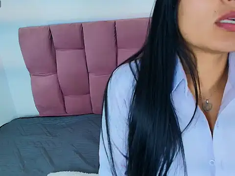 Melannyy   online show from 06/07/26, 04:27