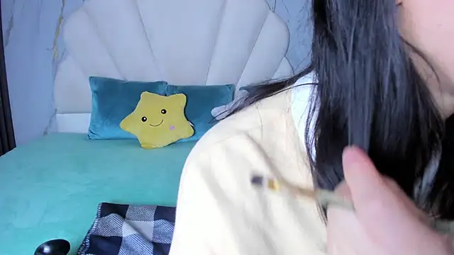 Lia Nova online show from 03/28/26, 08:41