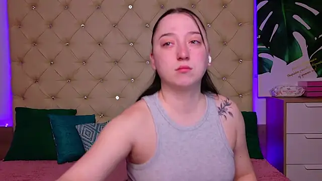 Snapshot of AwaMax chatting on 02/27/26, 05:51 AwaMax online show from 02/27/26, 05:51