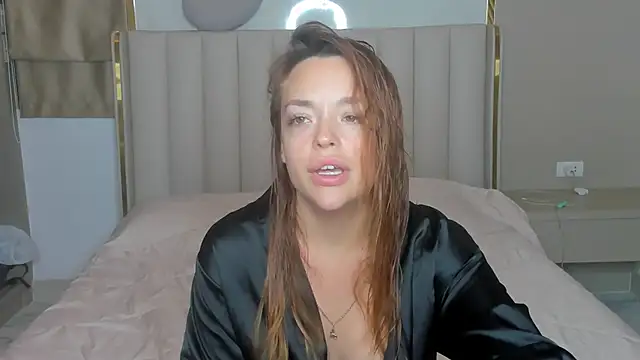 Snapshot of stellaa_quenn chatting on 02/12/26, 12:33 stellaa quenn online show from 02/12/26, 12:33