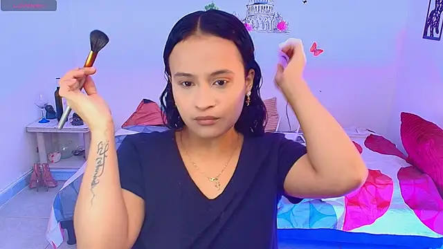 Kristin    online show from 02/18/26, 02:51