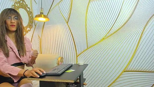 Snapshot of ValeryBellotti chatting on 02/17/26, 12:34 ValeryBellotti online show from 02/17/26, 12:34