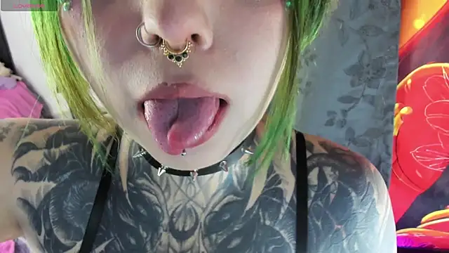 Snapshot of Zenith_Raven chatting on 02/04/26, 05:35 Zenith Raven online show from 02/04/26, 05:35