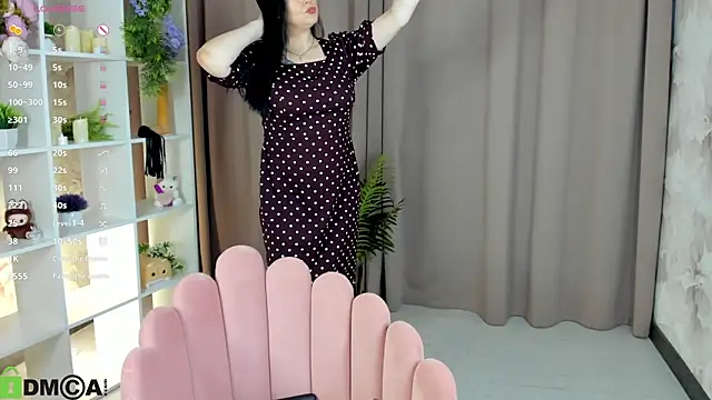 Monika Martinezz online show from 03/05/26, 04:08