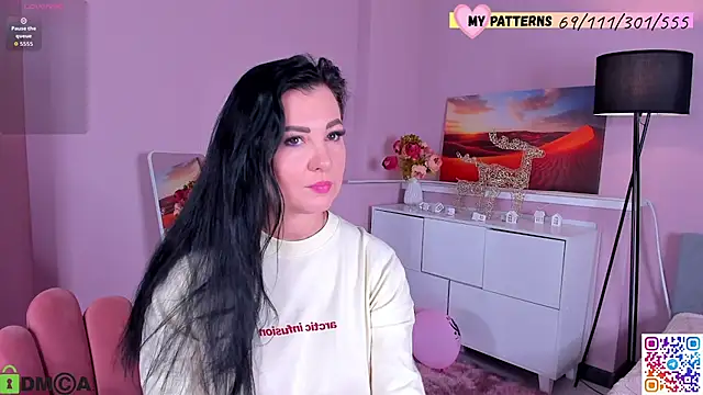 Snapshot of Monika_Martinezz chatting on 06/22/26, 04:09 Monika Martinezz online show from 06/22/26, 04:09