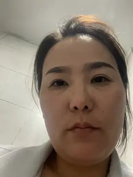 Snapshot of Youyou_12 chatting on 02/01/26, 12:59 Youyou 12 online show from 02/01/26, 12:59