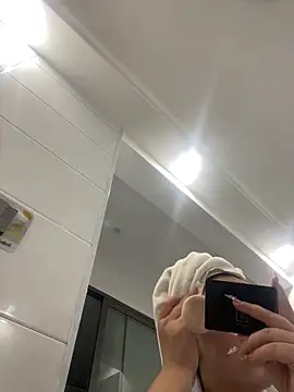 Snapshot of Youyou_12 chatting on 02/08/26, 08:18 Youyou 12 online show from 02/08/26, 08:18