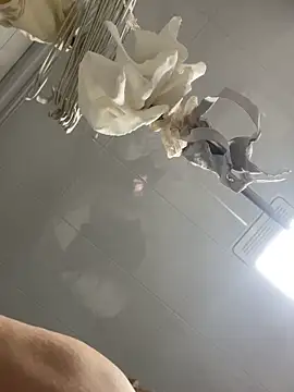 Snapshot of Youyou_12 chatting on 02/12/26, 02:34 Youyou 12 online show from 02/12/26, 02:34