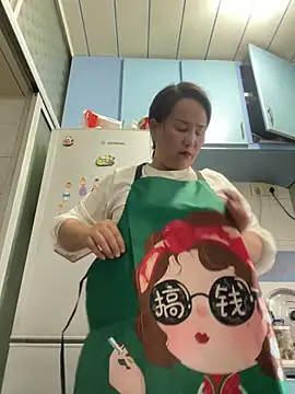 Youyou 12 online show from 04/12/26, 09:47