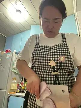 Youyou 12 online show from 04/19/26, 11:09