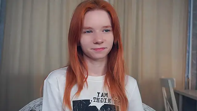 Snapshot of TarynPalek chatting on 02/17/26, 06:43 TarynPalek online show from 02/17/26, 06:43