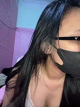 Snapshot of Leeeiuu chatting on 02/28/26, 11:55 Leeeiuu online show from 02/28/26, 11:55