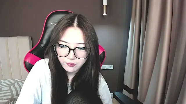 Snapshot of say7maya chatting on 02/06/26, 05:56 say7maya online show from 02/06/26, 05:56