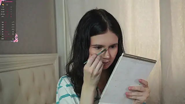 Snapshot of Glow_hollow chatting on 02/07/26, 03:43 Glow hollow online show from 02/07/26, 03:43