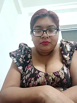 Snapshot of Elie_Hallway chatting on 02/06/26, 07:06 Elie Hallway online show from 02/06/26, 07:06