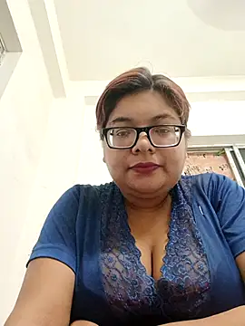 Elie Hallway online show from 04/14/26, 06:25