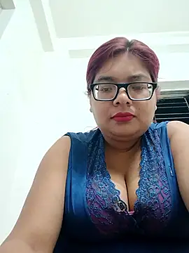 Snapshot of Elie_Hallway chatting on 06/11/26, 06:50 Elie Hallway online show from 06/11/26, 06:50