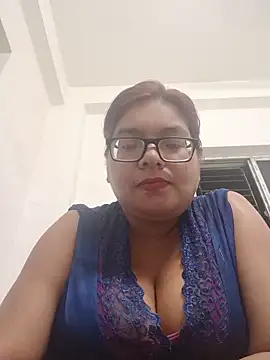 Snapshot of Elie_Hallway chatting on 06/14/26, 06:43 Elie Hallway online show from 06/14/26, 06:43