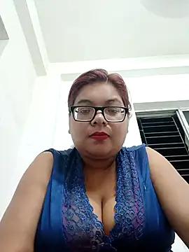 Snapshot of Elie_Hallway chatting on 06/19/26, 08:12 Elie Hallway online show from 06/19/26, 08:12