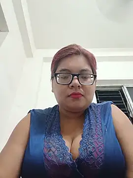 Snapshot of Elie_Hallway chatting on 06/20/26, 06:33 Elie Hallway online show from 06/20/26, 06:33
