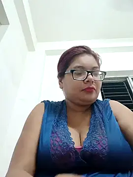Snapshot of Elie_Hallway chatting on 06/24/26, 06:29 Elie Hallway online show from 06/24/26, 06:29